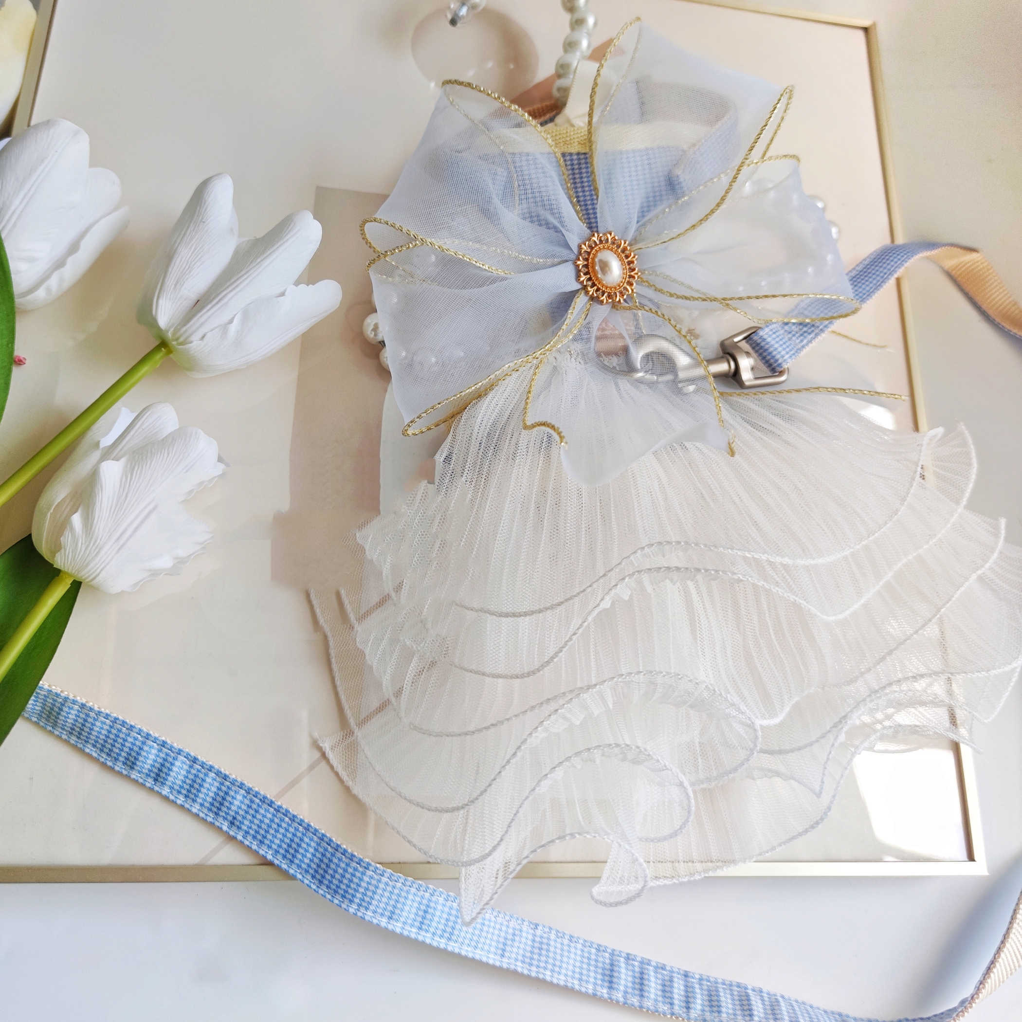 Layers Of Yarn Pet Leash